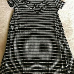 NWOT. Forever 21 dress